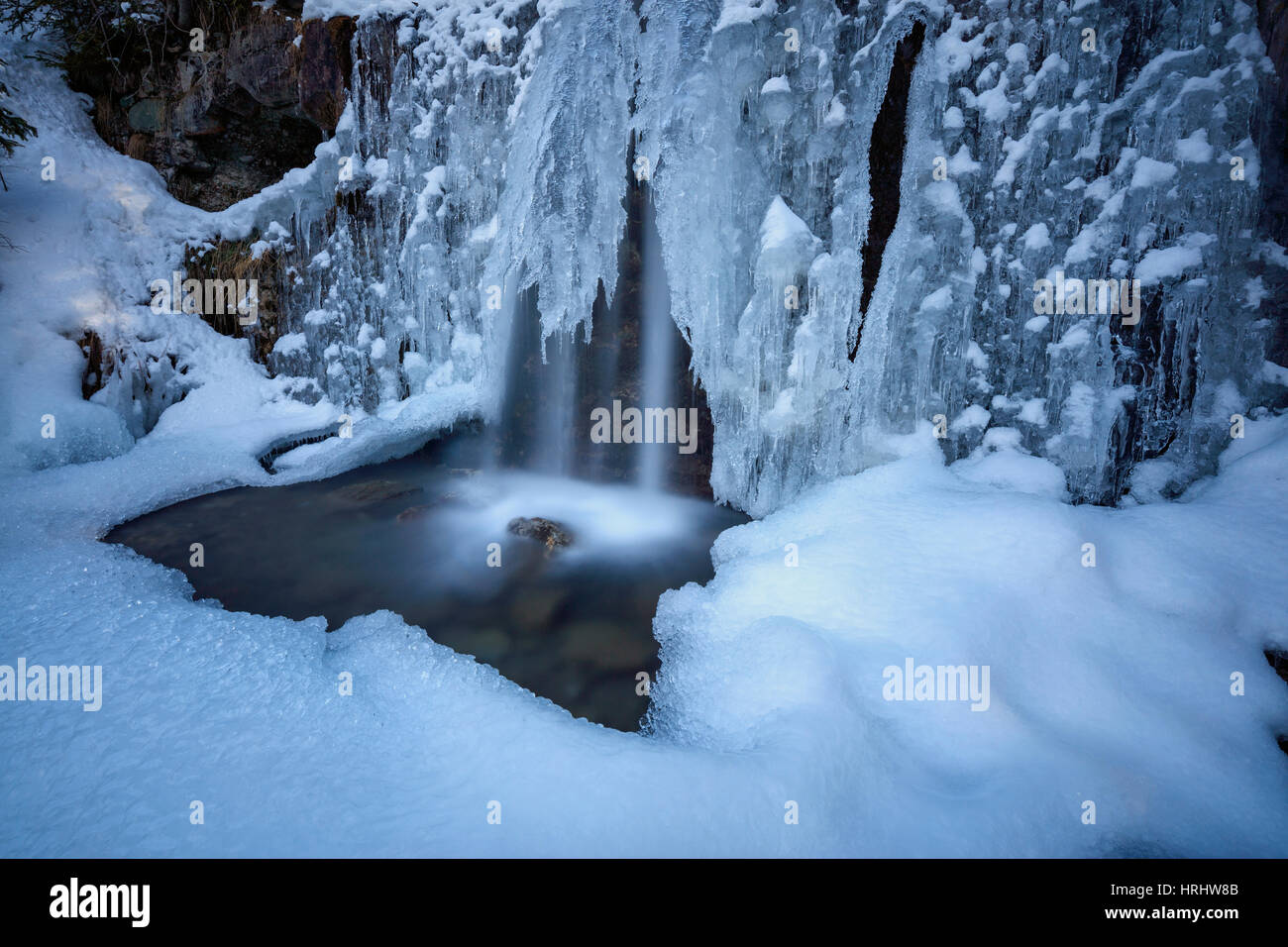 Waterfall switzerland winter hi-res stock photography and images - Alamy