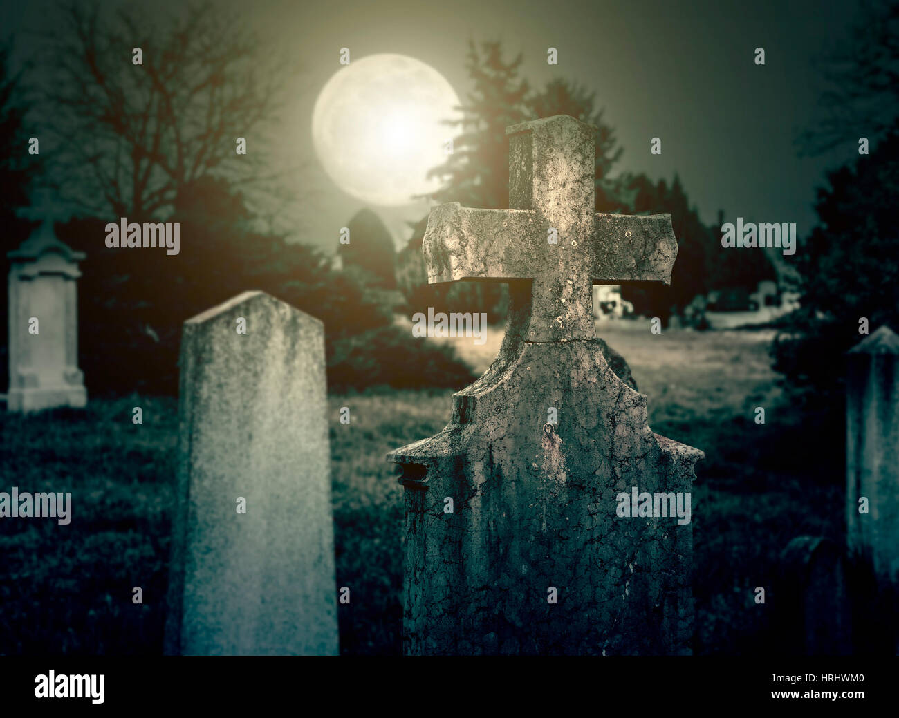 Graveyard at night hires stock photography and images Alamy