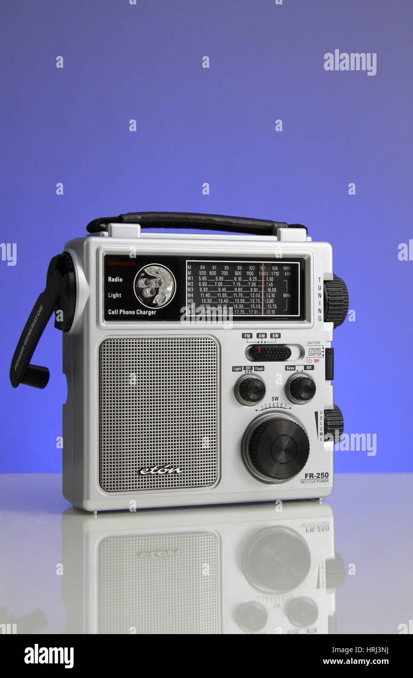 Wind up radio hires stock photography and images Alamy