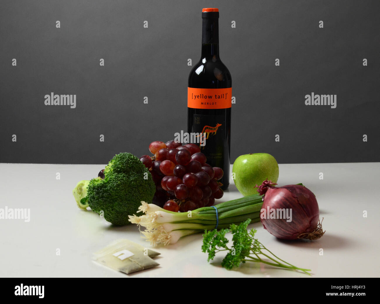 Foods Rich In Quercetin Stock Photo Alamy Foods Rich In Quercetin Stock Photo Alamy