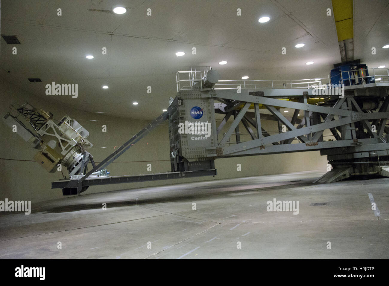 High g force centrifuge hires stock photography and images Alamy
