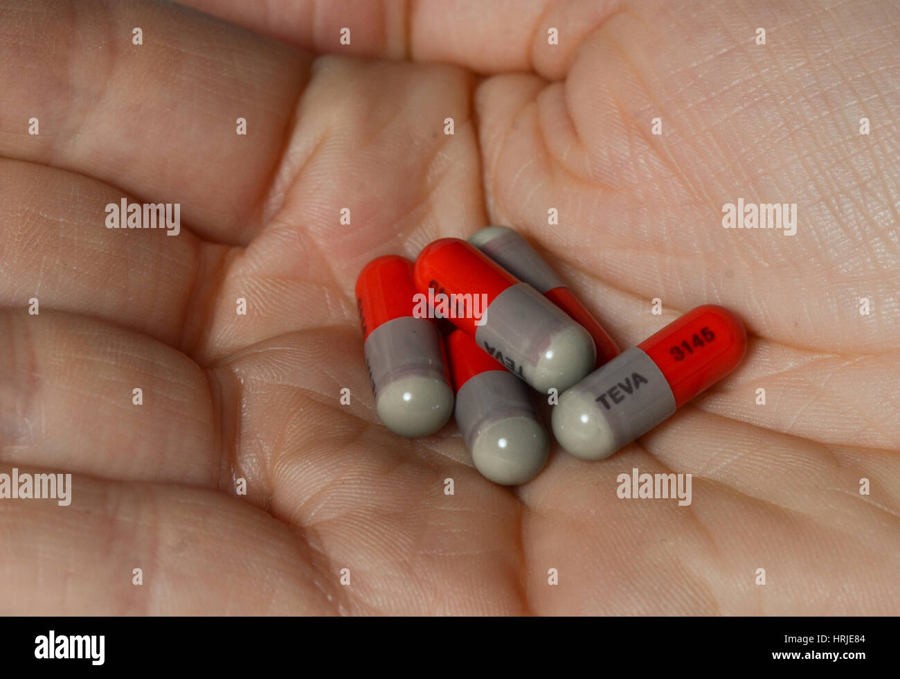 Buying cephalexin