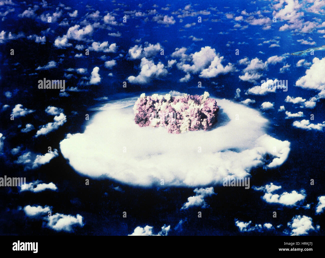Pacific atoll bomb testing hires stock photography and images Alamy