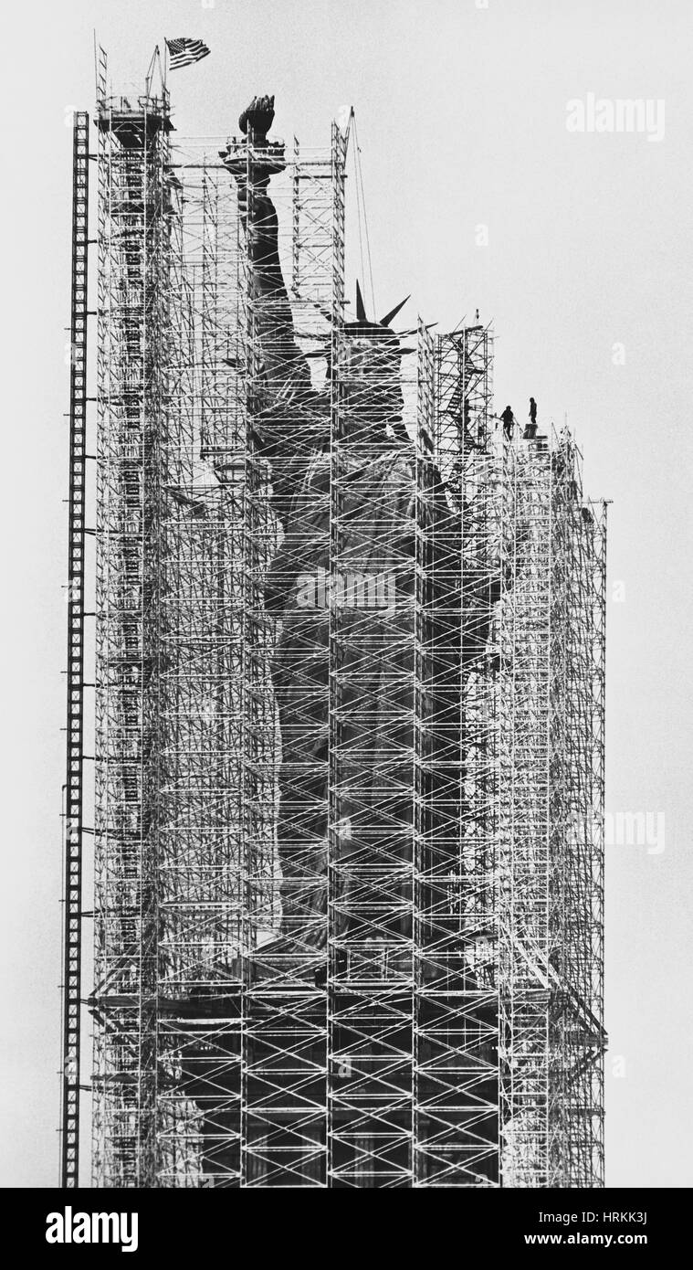 Statue Of Liberty Restoration Stock Photos & Statue Of Liberty