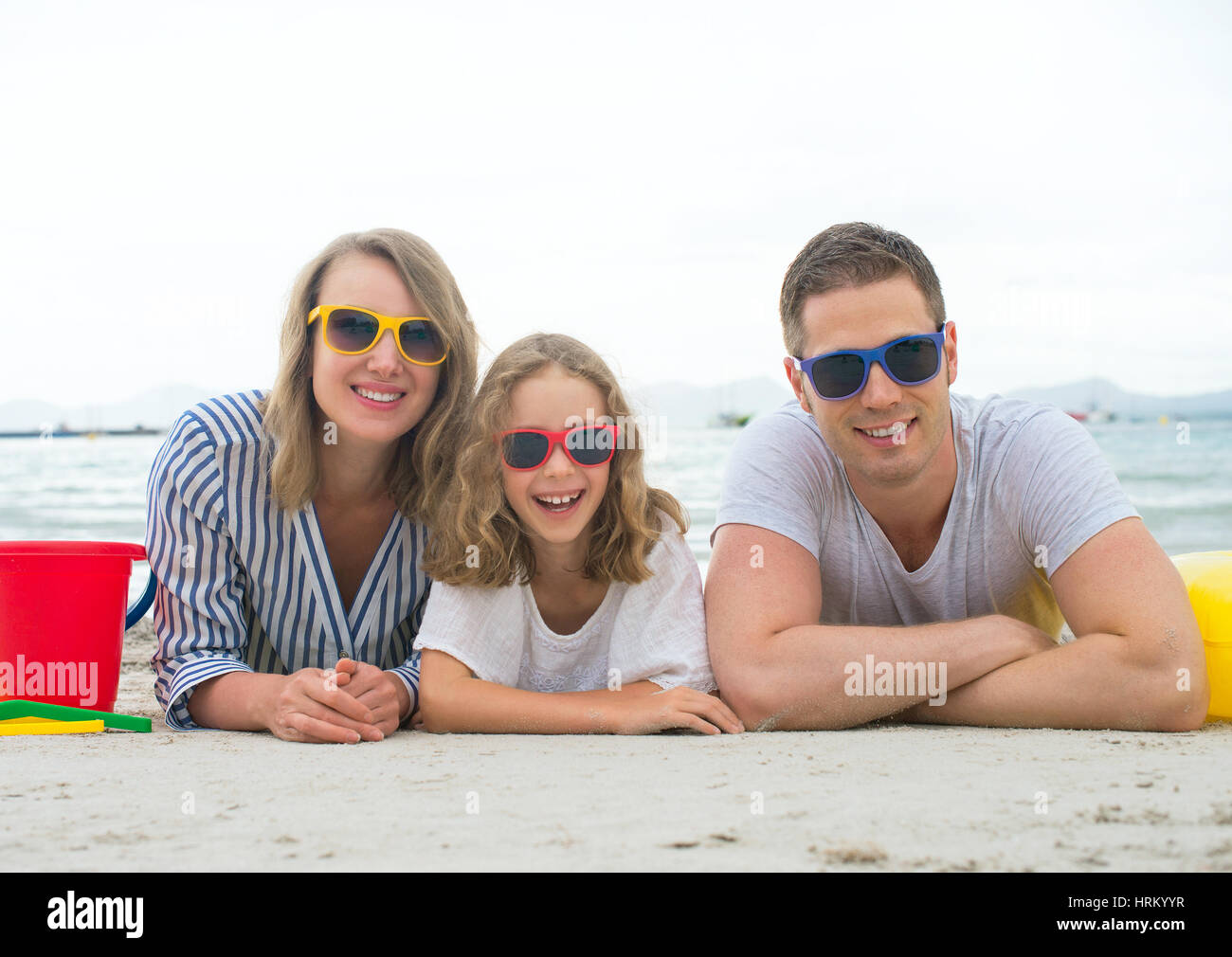 Family trip beach hi-res stock photography and images - Alamy