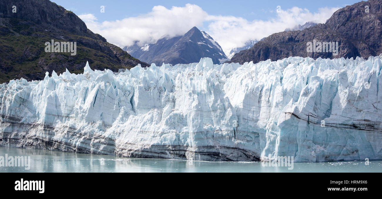 The panoramic view of a glacier in Glacier Bay national park Stock ...