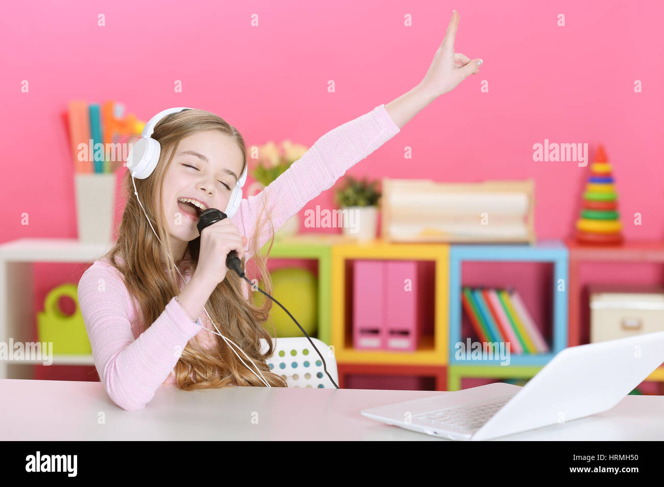 Child teen girl singing microphone hires stock photography and images