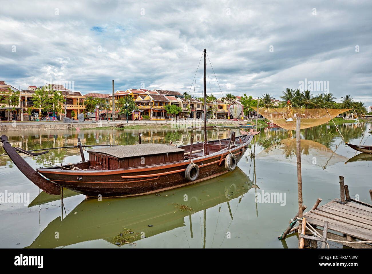 Traditional old boat river hi-res stock photography and images - Alamy