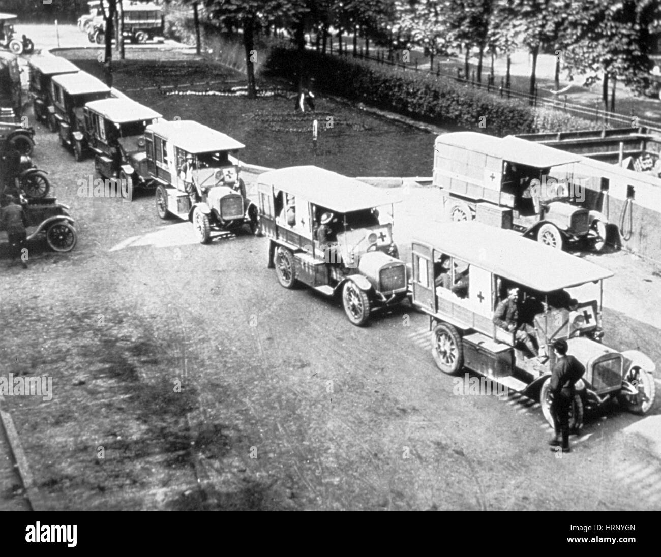WWI, Ambulances Carrying Wounded, 1918 Stock Photo