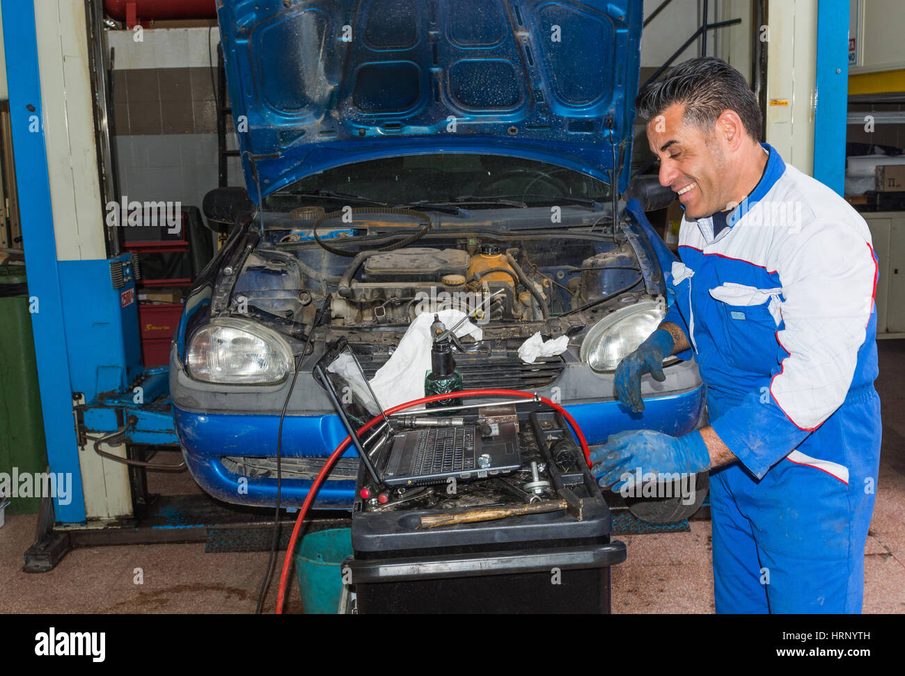 Mechanical engineering fixing cars top