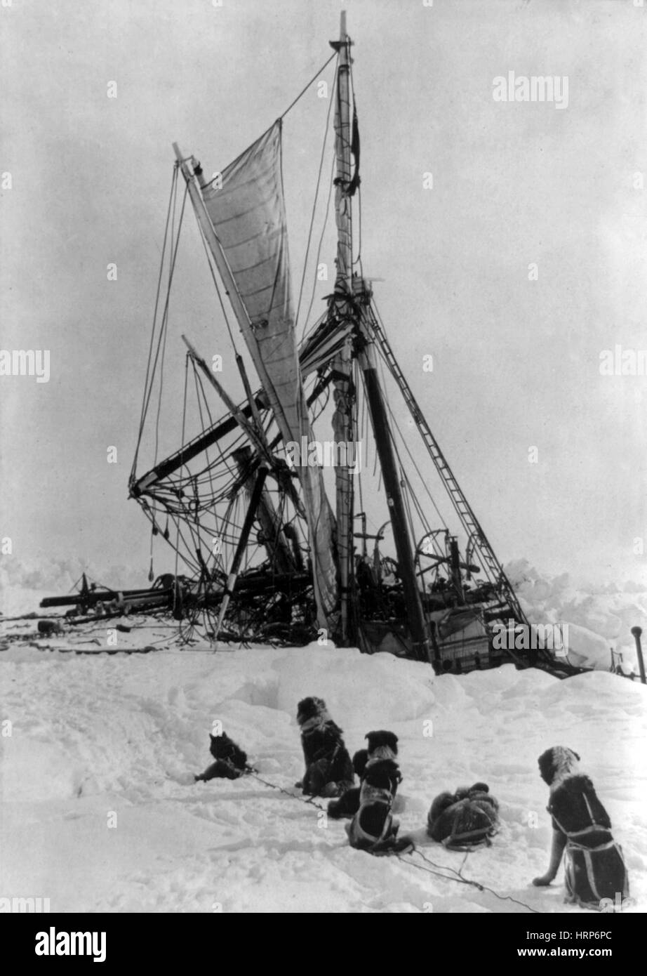 Shackleton's Endurance Trapped in Pack Ice, 1915 Stock Photo - Alamy