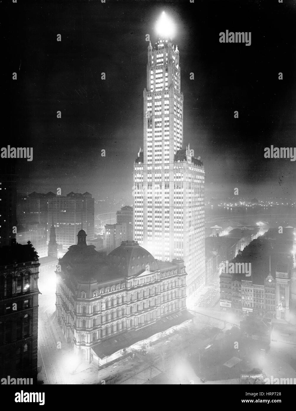 NYC, Woolworth Building, 1910s Stock Photo