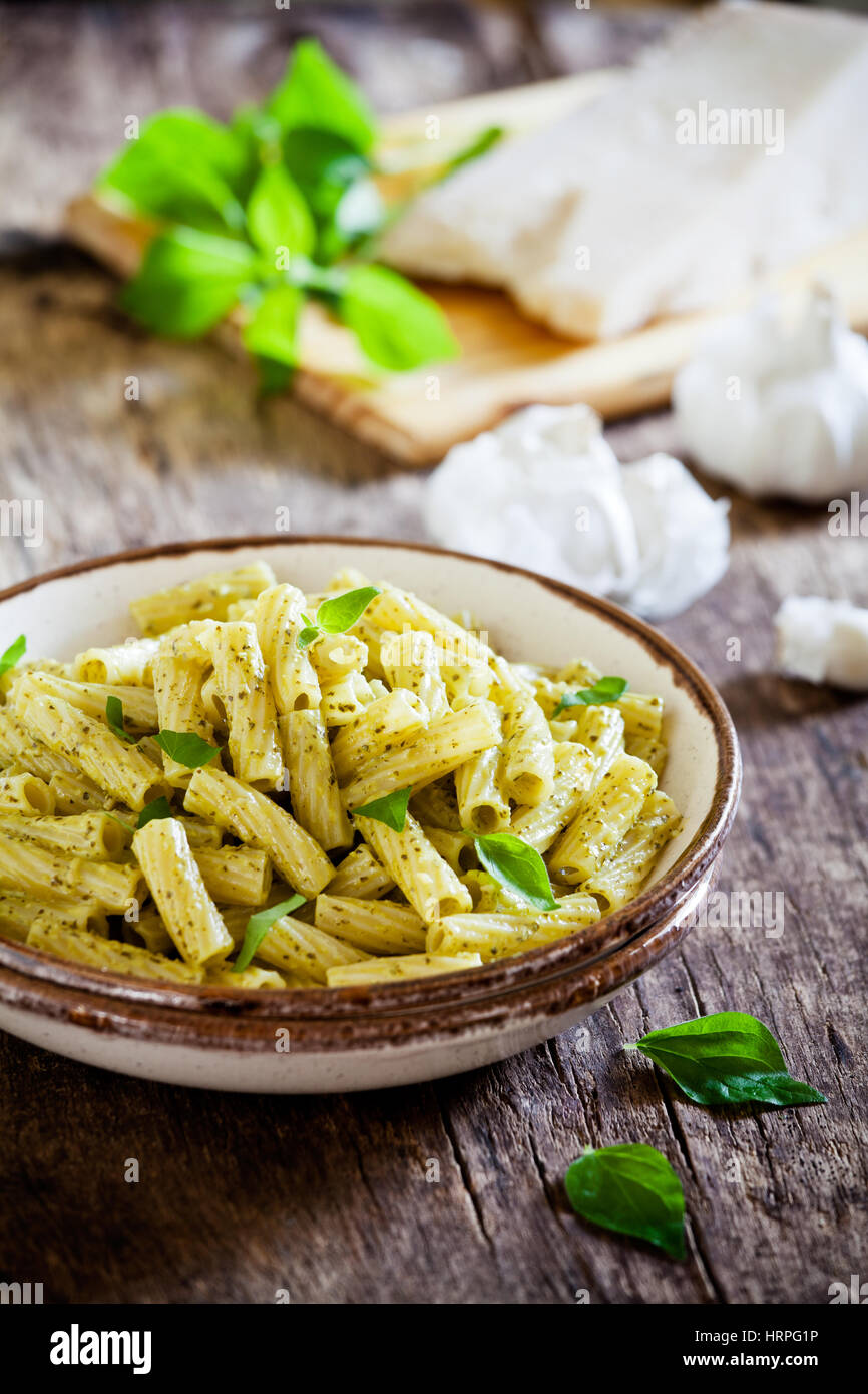 Rigatoni pasta hires stock photography and images Alamy