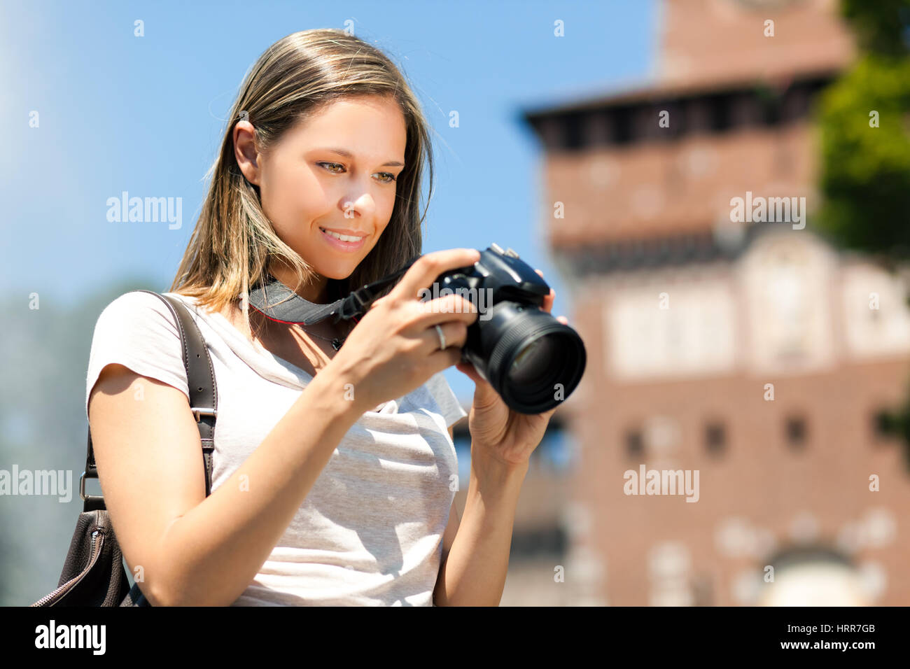 Taking a tour. Taking a tour. человек на вершине горы. How to choose a bike. парень с рюкзаком со спины.