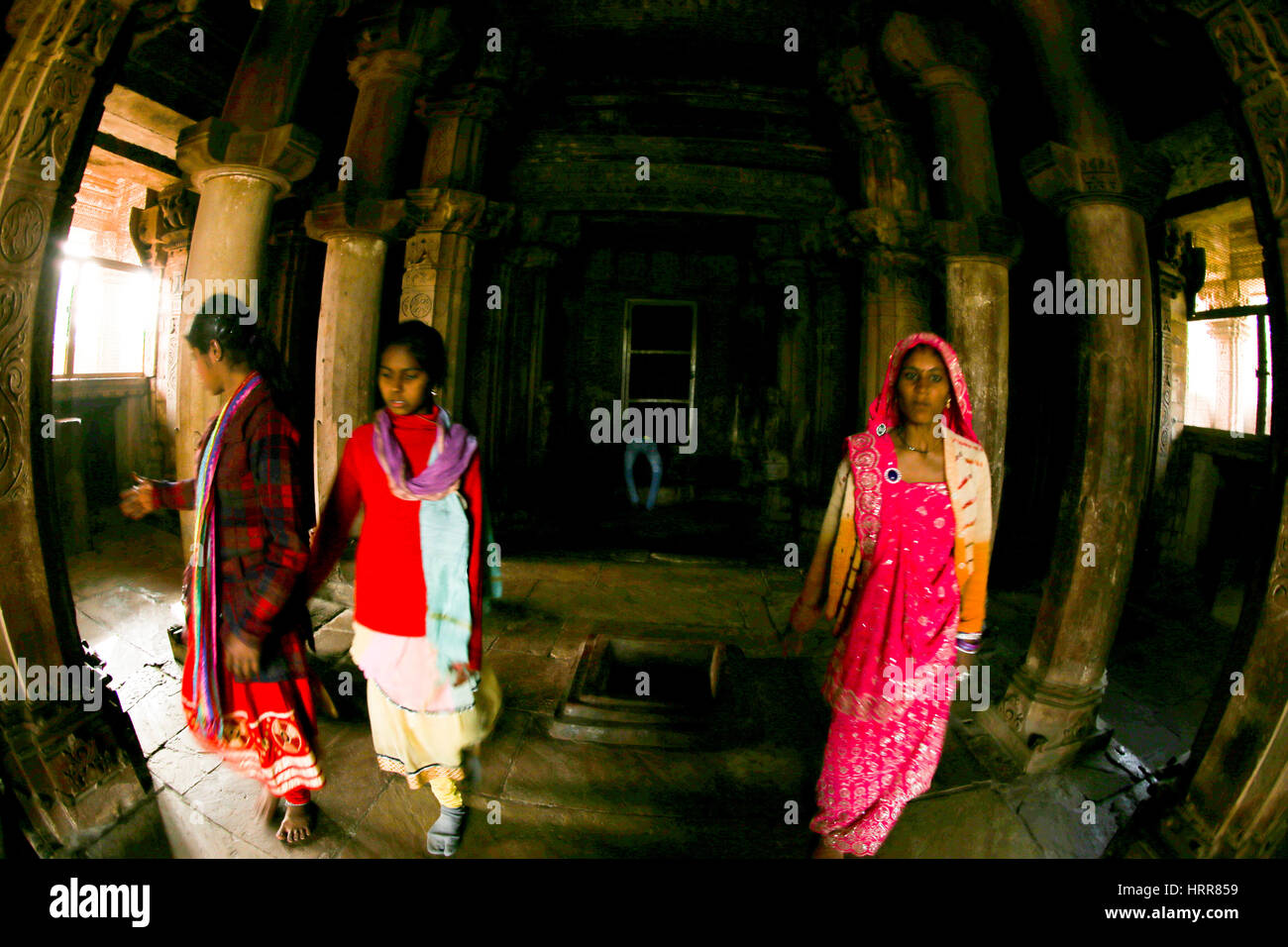 Indian women at the Parshwanath temple in Khajuraho, Madhya Pradesh, India Stock Photo
