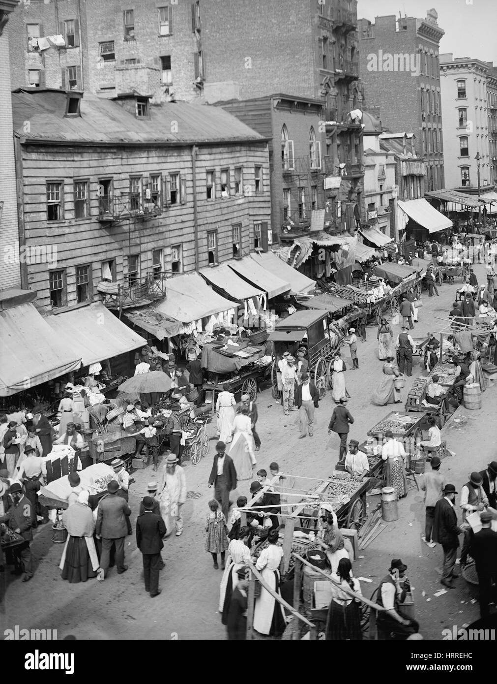 Jewish Markets on Busy Street, Lower East Side, New York City, New York, USA, Detroit Publishing Company, 1900 Stock Photo