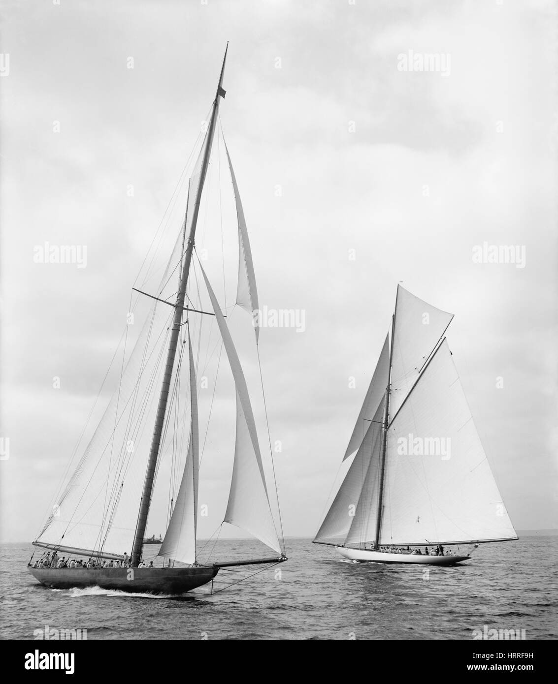 Shamrock II and Columbia, Maneuvering for Start of America's Cup Race, New York Harbor, USA, Detroit Publishing Company, October 1901 Stock Photo