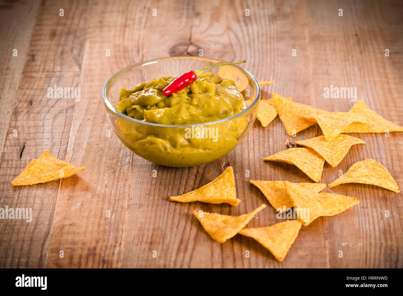 Guacamole and nacho chips Stock Photo Alamy