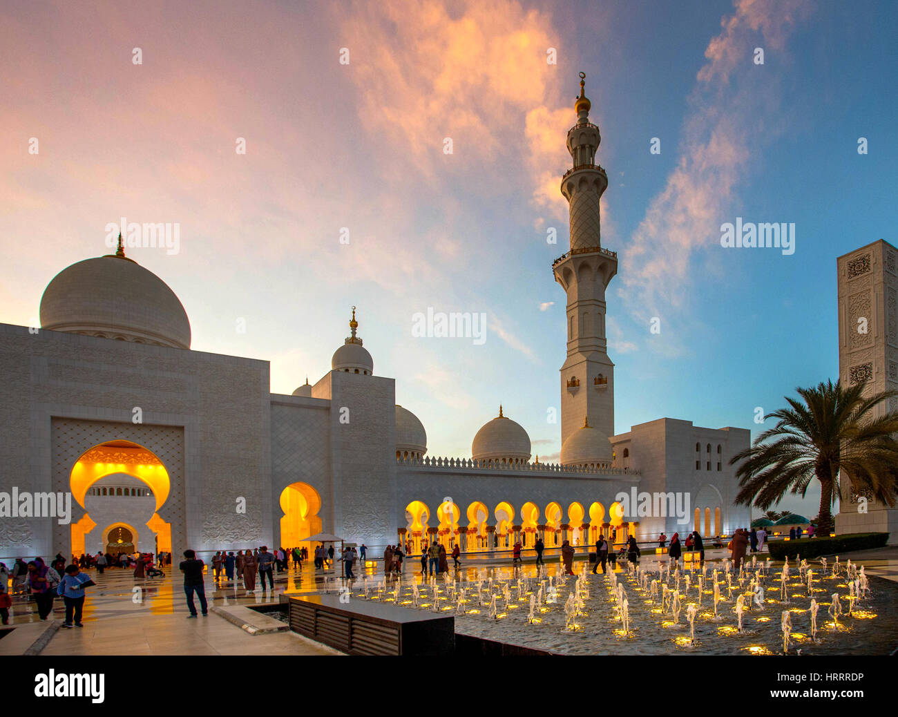 Sheikh Zayed Grand Mosque in Abu Dhabi, United Arab Emirates Stock ...