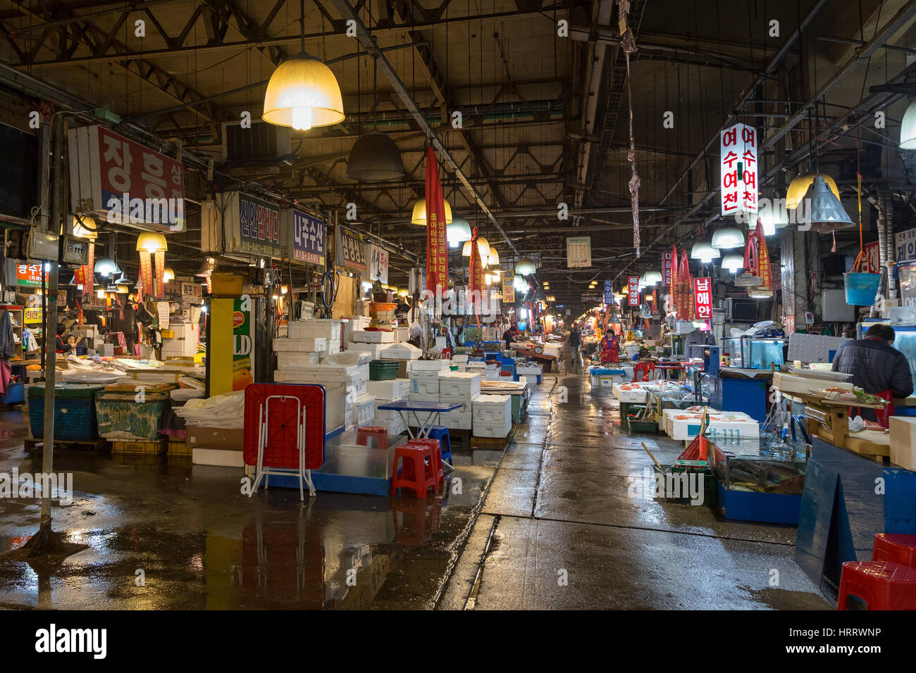 Noryangjin fish market seoul hires stock photography and images Alamy