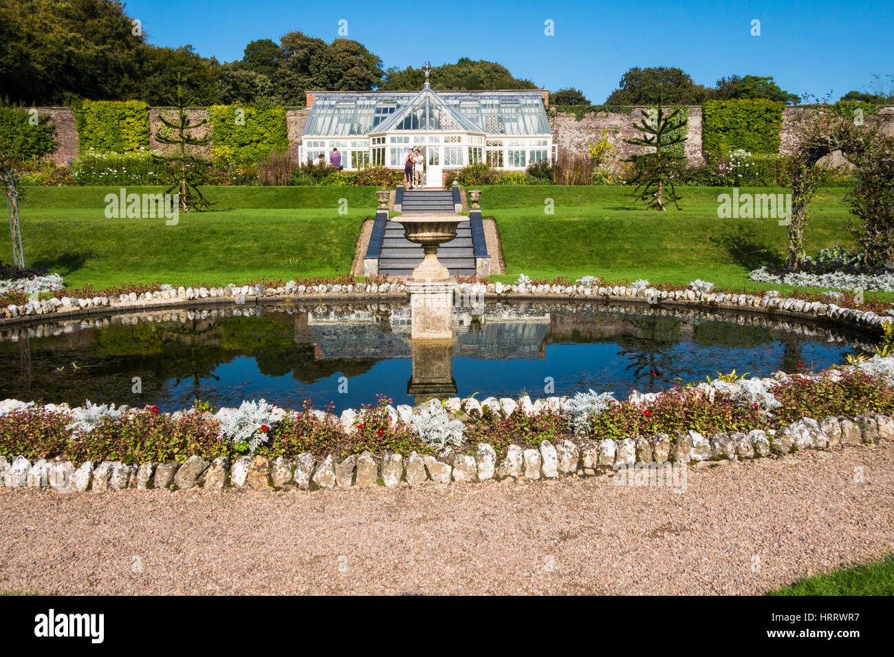 English 18th century country manor hi-res stock photography and images ...