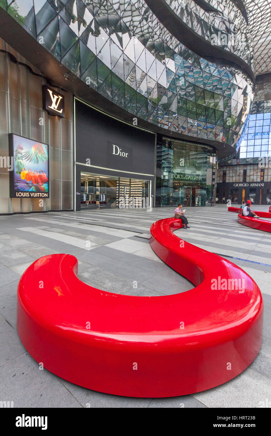 Art in front of the Ion Orchard Shopping Center, Orchard Road, Modern