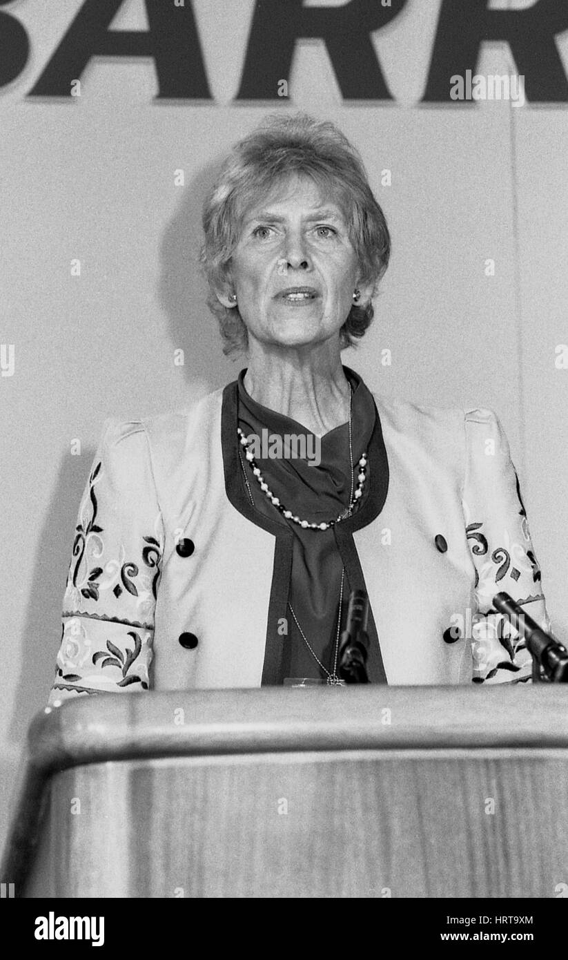 Angela rumbold mp hires stock photography and images Alamy