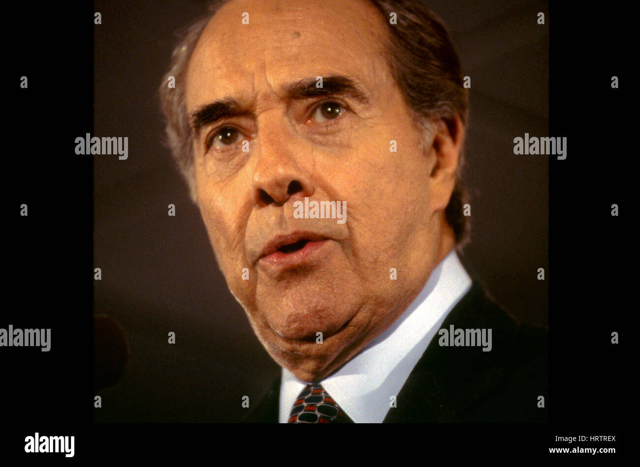 Republican Presidential candidate Senator Robert Dole of Kansas delivers his stump speech to members of the Republican party during a brief campaign stop in Gaithersburg, Maryland, March 3 1996. Photo By Mark Reinstein Stock Photo