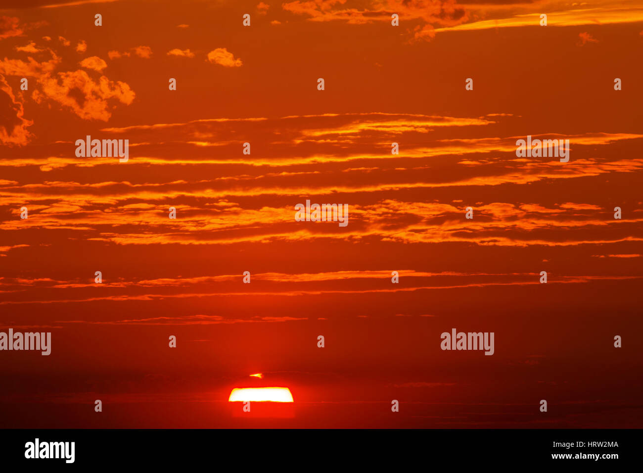 Beautiful sunset with dramatic clouds in the sky Stock Photo - Alamy