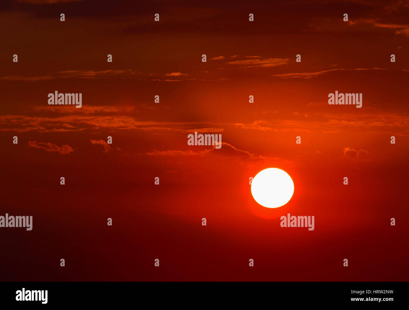 Beautiful sunset with dramatic clouds in the sky Stock Photo - Alamy