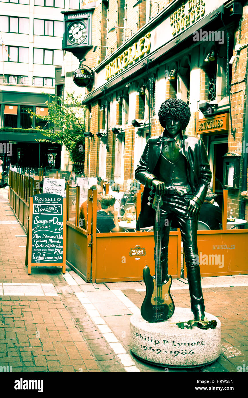 Phil Lynott musician statue Stock Photo Alamy