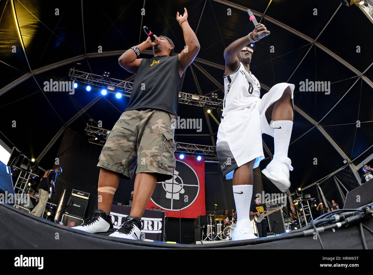 Hip hop group hi-res stock photography and images - Alamy