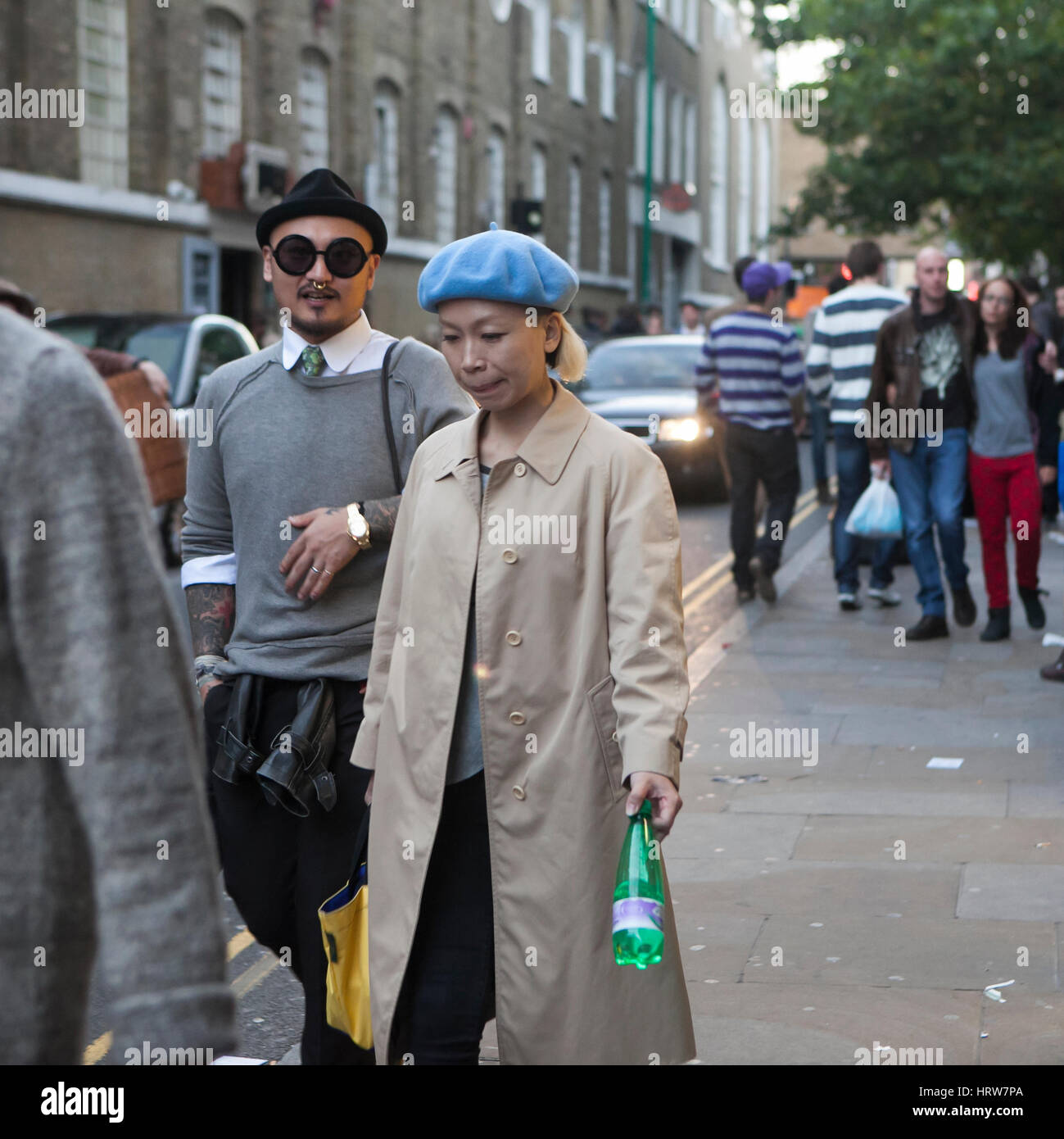 Woman in beret and sunglasses hi-res stock photography and images - Alamy