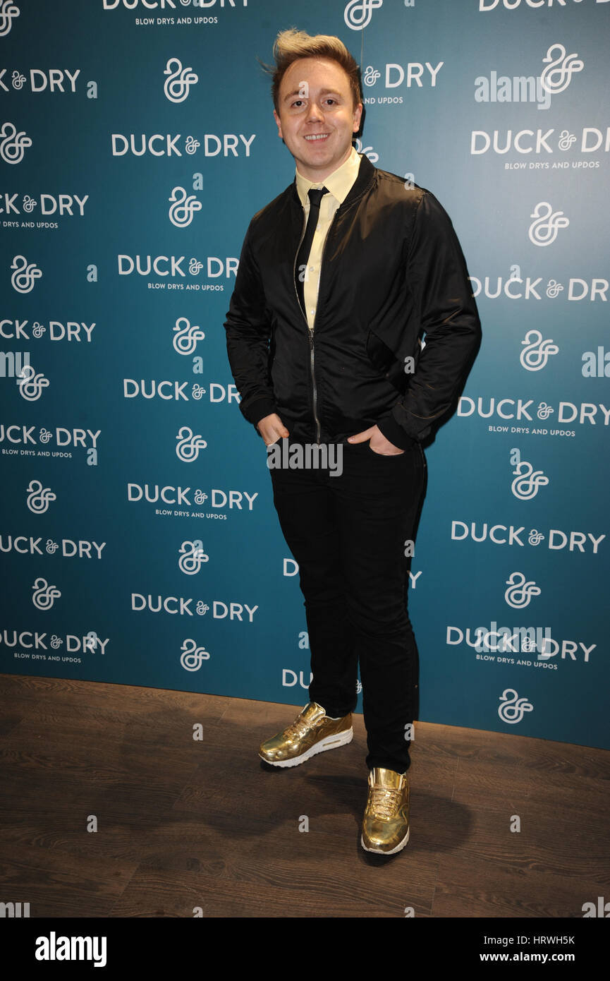 Duck & Dry - Launch Party  Salon which specialises in blow dries and updos, celebrates the opening of it's second store in Oxford Circus with a party  Featuring: John Galea Where: London, United Kingdom When: 01 Feb 2017 Stock Photo