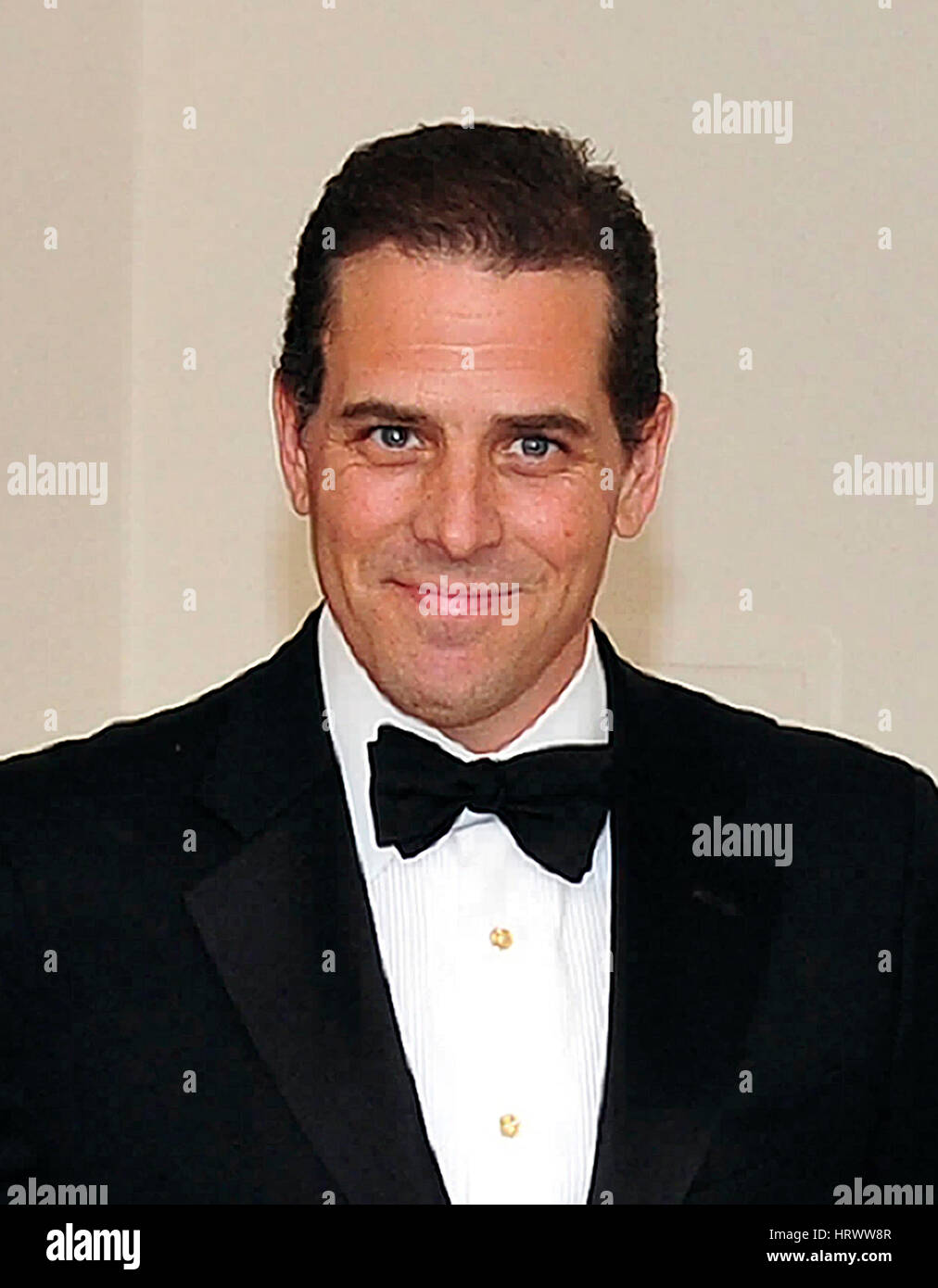 Hunter Biden arrives with his wife, Kathleen Biden, for the Official Dinner in honor of Prime Minister David Cameron of Great Britain and his wife, Samantha, at the White House in Washington, DC on Tuesday, March 14, 2012. It was reported on Thursday, March 2, 2017 that Hunter is in a relationship with his late brother Beau's wife, Hallie, following separation from his wife, Kathleen, in late 2015. Credit: Ron Sachs/CNP (RESTRICTION: NO New York or New Jersey Newspapers or newspapers within a 75 mile radius of New York City) - NO WIRE SERVICE - Photo: Ron Sachs/Consolidated News Phot Stock Photo