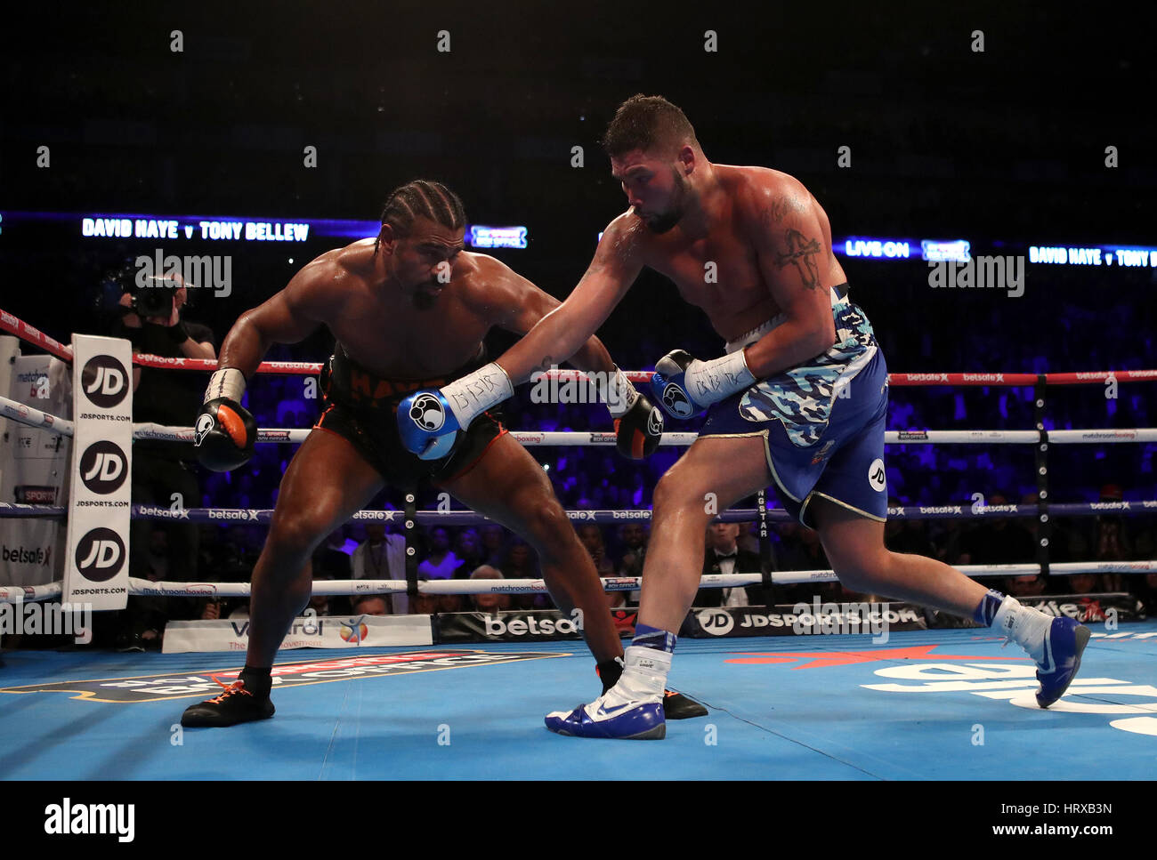 David Haye (left) takes on Tony Bellew during the heavyweight contest at The O2. PRESS ASSOCIATION Photo. Picture date: Saturday March 4, 2017. See PA story BOXING London. Photo credit should read: Nick Potts/PA Wire Stock Photo