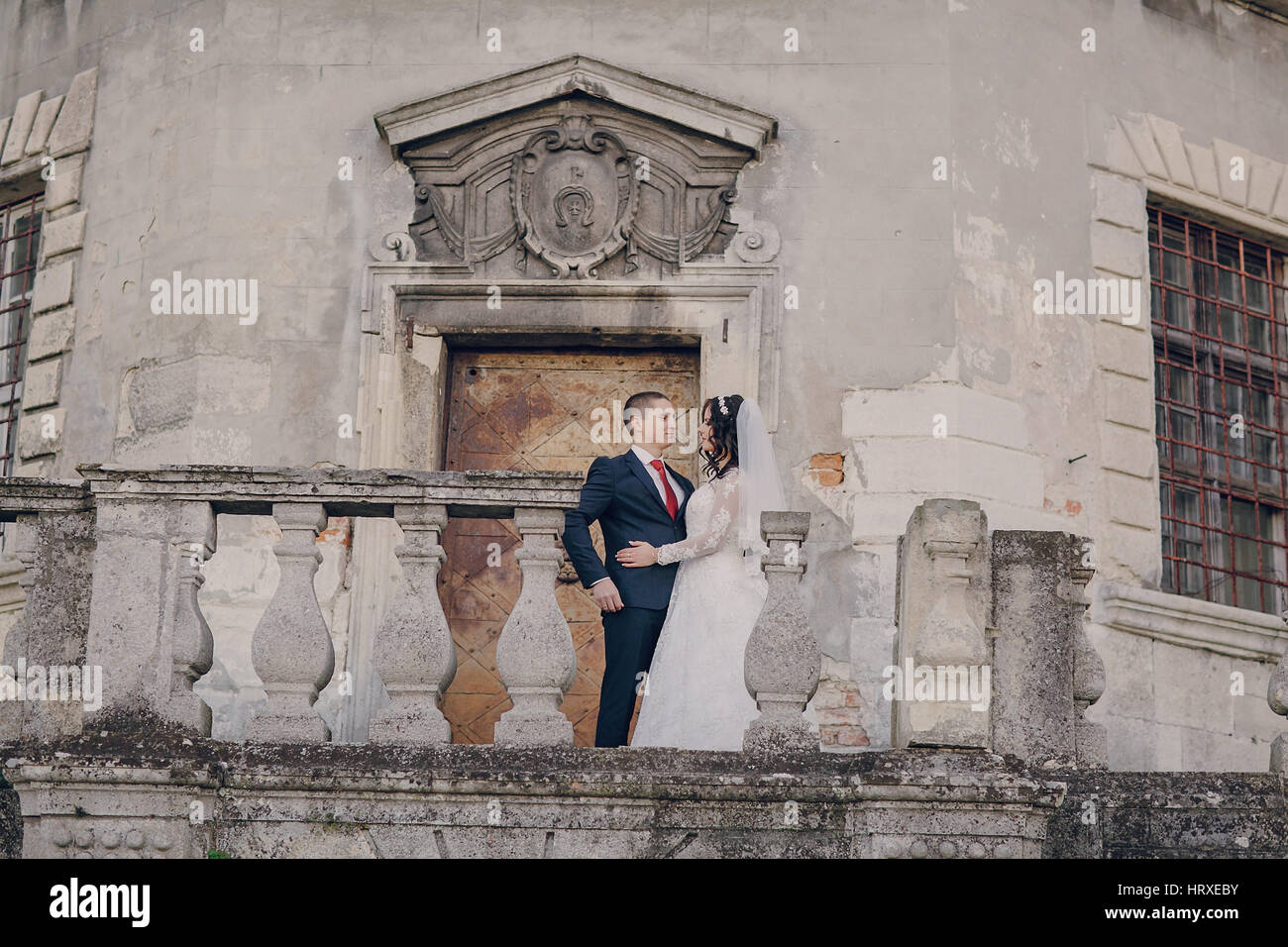 Newlywed in the palace hi-res stock photography and images - Alamy