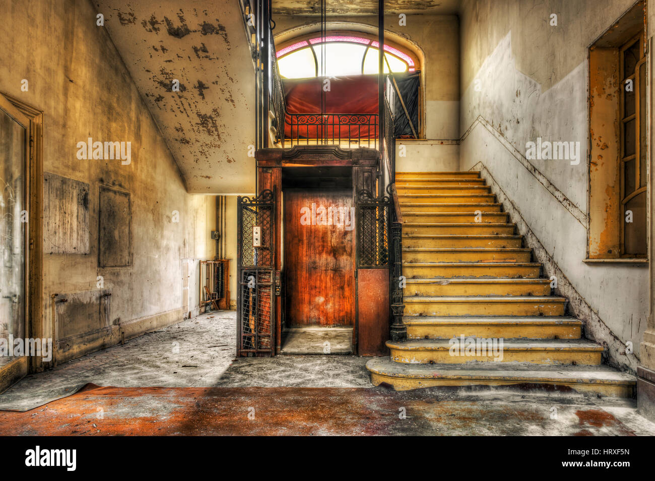 Vintage hotel lobby hi-res stock photography and images - Alamy Vintage hotel lobby hi-res stock photography and images - Alamy
