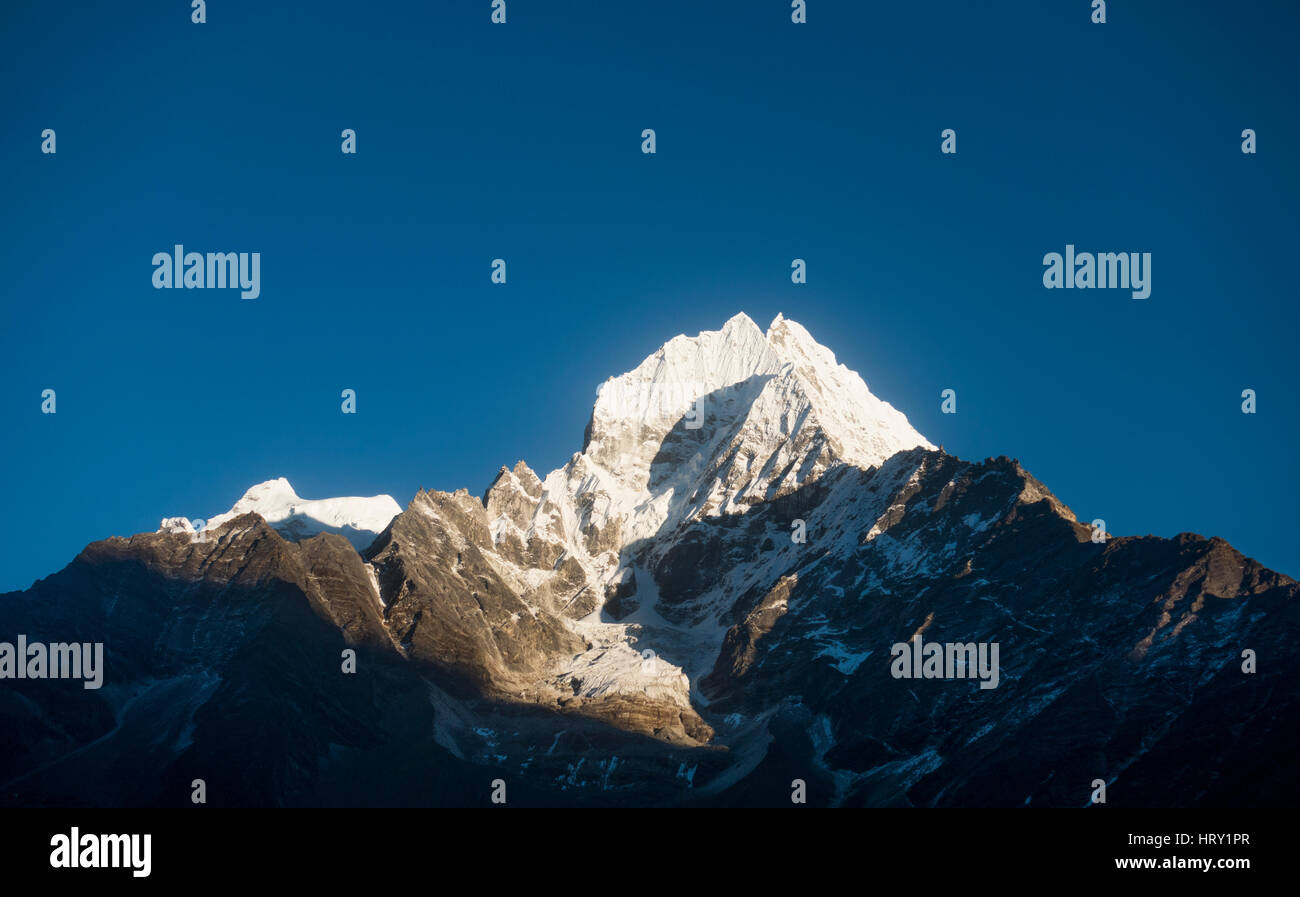 Thamserku Peak, Himalayas, Nepal, Asia Stock Photo