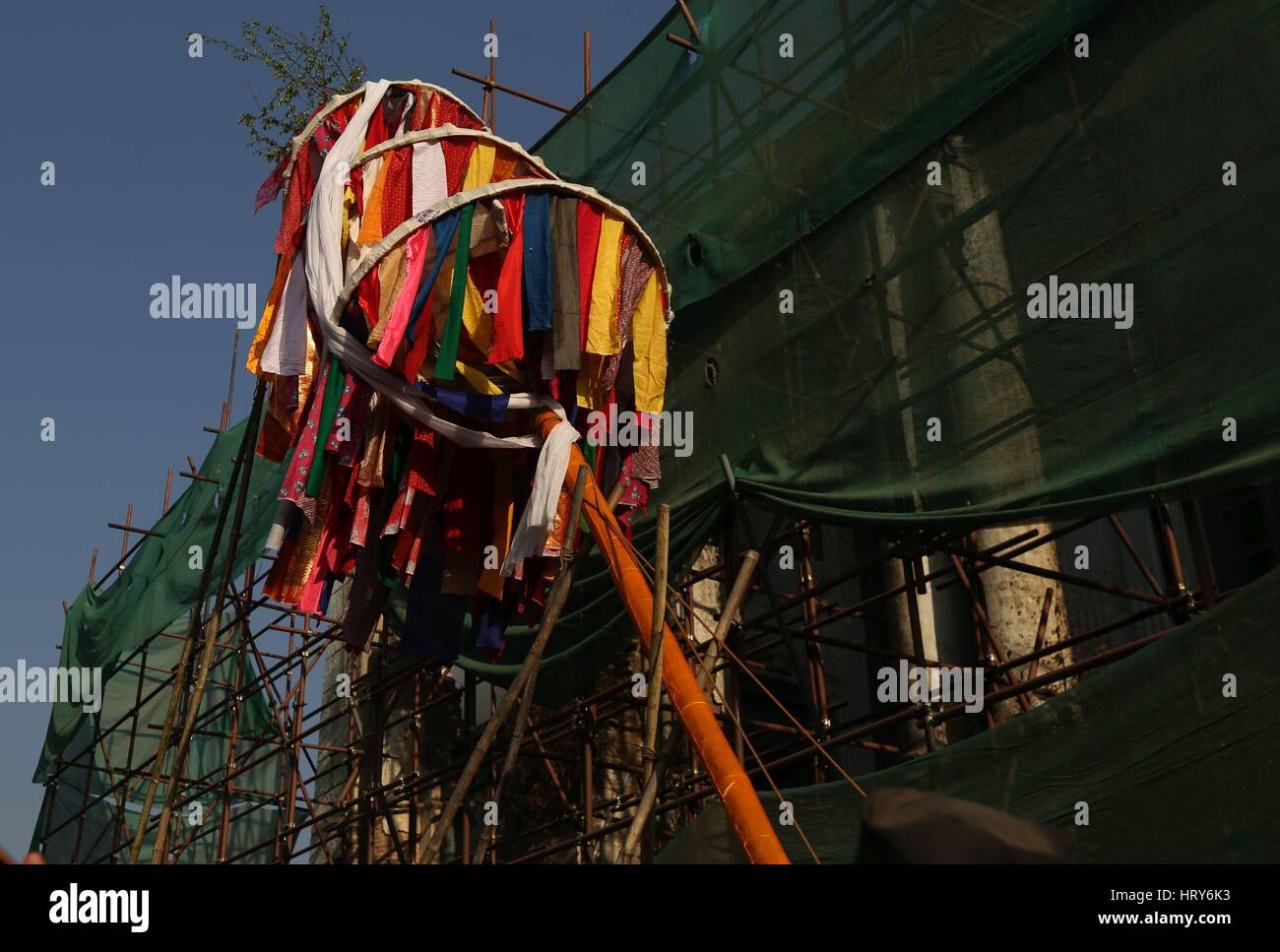 Kathmandu, Nepal. 05th Mar, 2017. Nepalese people hoist the colorful