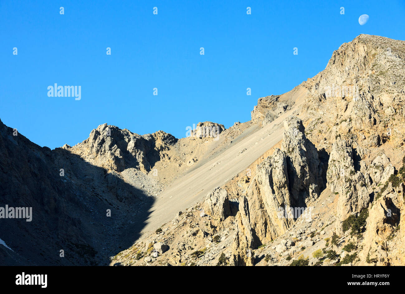 White mountains crete hi-res stock photography and images - Alamy