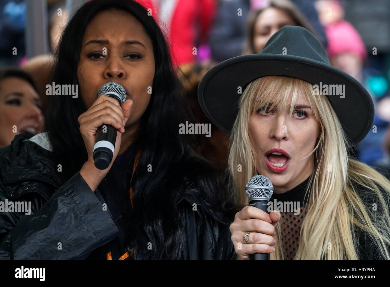 VV Brown, Natasha Bedingfieldand join the International Women's Day March, #march4women speaks and preforms demands equality pay for women and welcome seek refuges flees from war zone at the Scoop,London,UK. by See Li Stock Photo