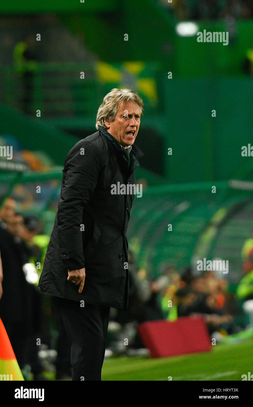 Portugal, Lisbon, Mar. 05, 2017 - FOOTBALL - Jorge Jesus, Sporting coach, in action during match between Sporting Clube de Portugal and Vitória Guimarães for Portuguese Football League match at Estádio Alvalade XXI, in Lisbon, Portugal. Credit: Bruno de Carvalho/Alamy Live News Stock Photo