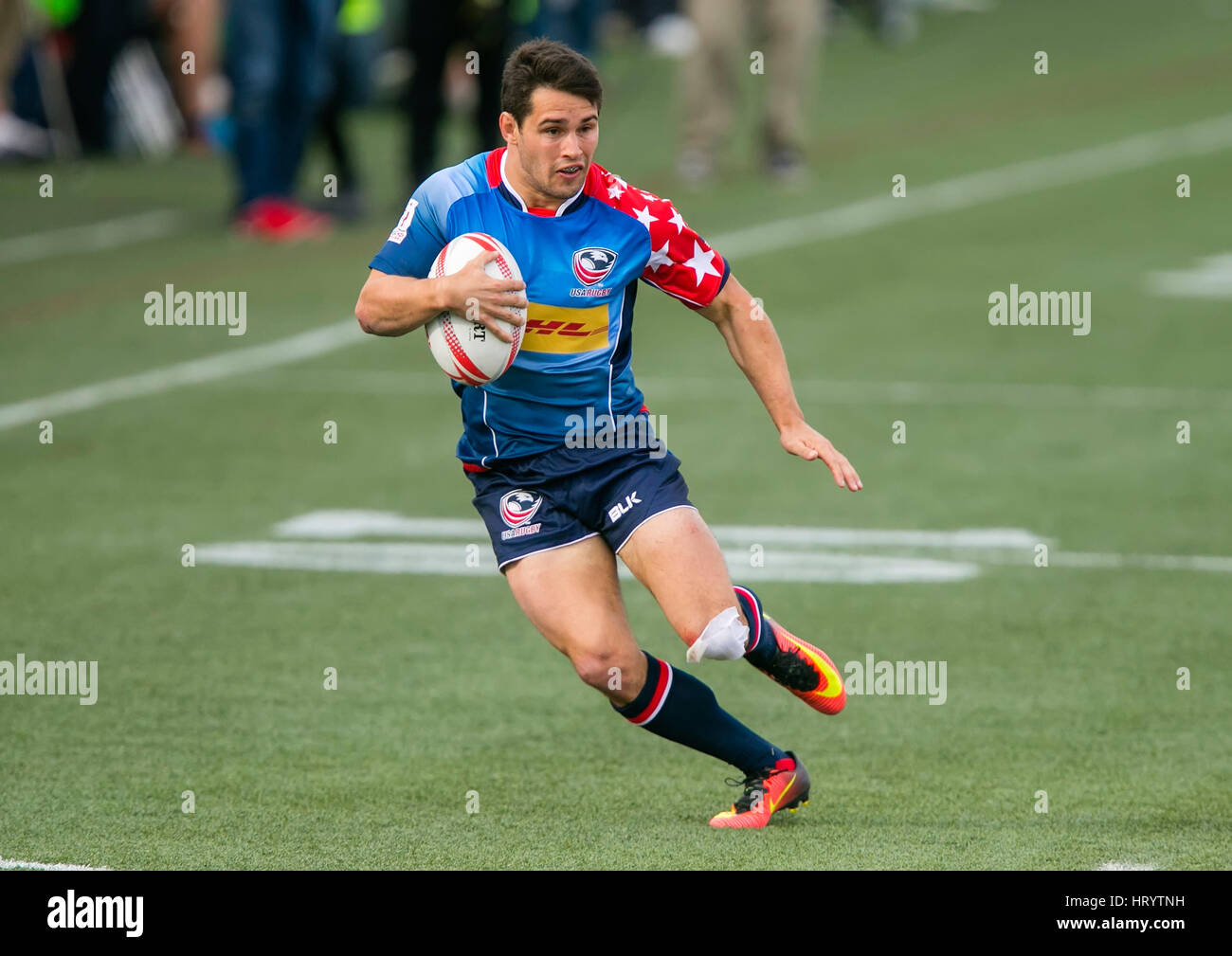 Las Vegas, NV, USA. 4th Mar, 2017. Madison Hughes #10 of USA in action during Pool B play of the rugby sevens match between the USA and England at Sam Boyd Stadium in Las Vegas, Nv. England defeated the US 24-17. Damon Tarver/Cal Sport Media/Alamy Live News Stock Photo