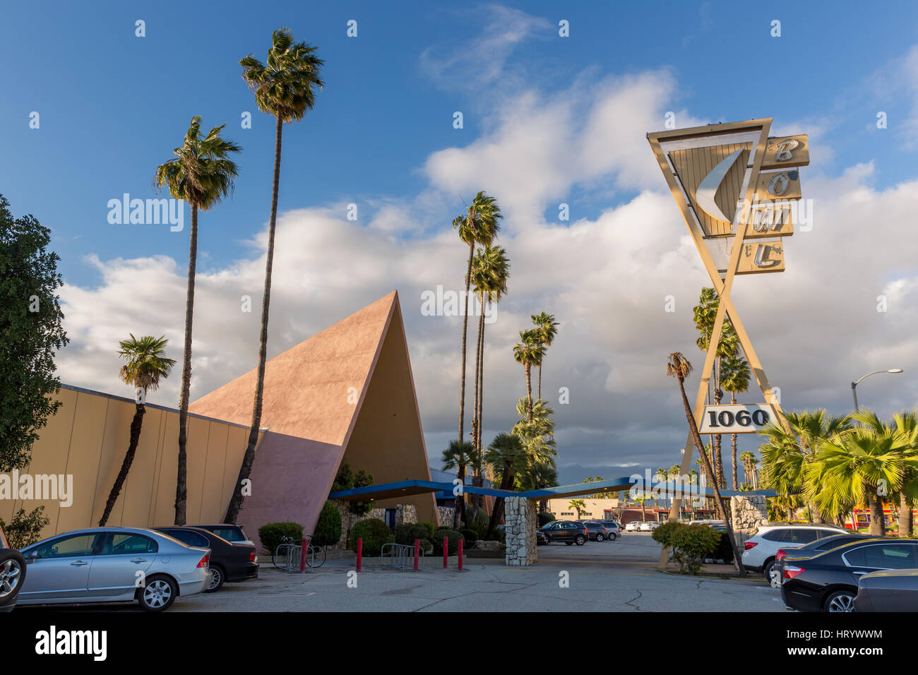 Covina, USA. 05th Mar, 2017. Exterior of Brunswick Zone Covina Bowl, in