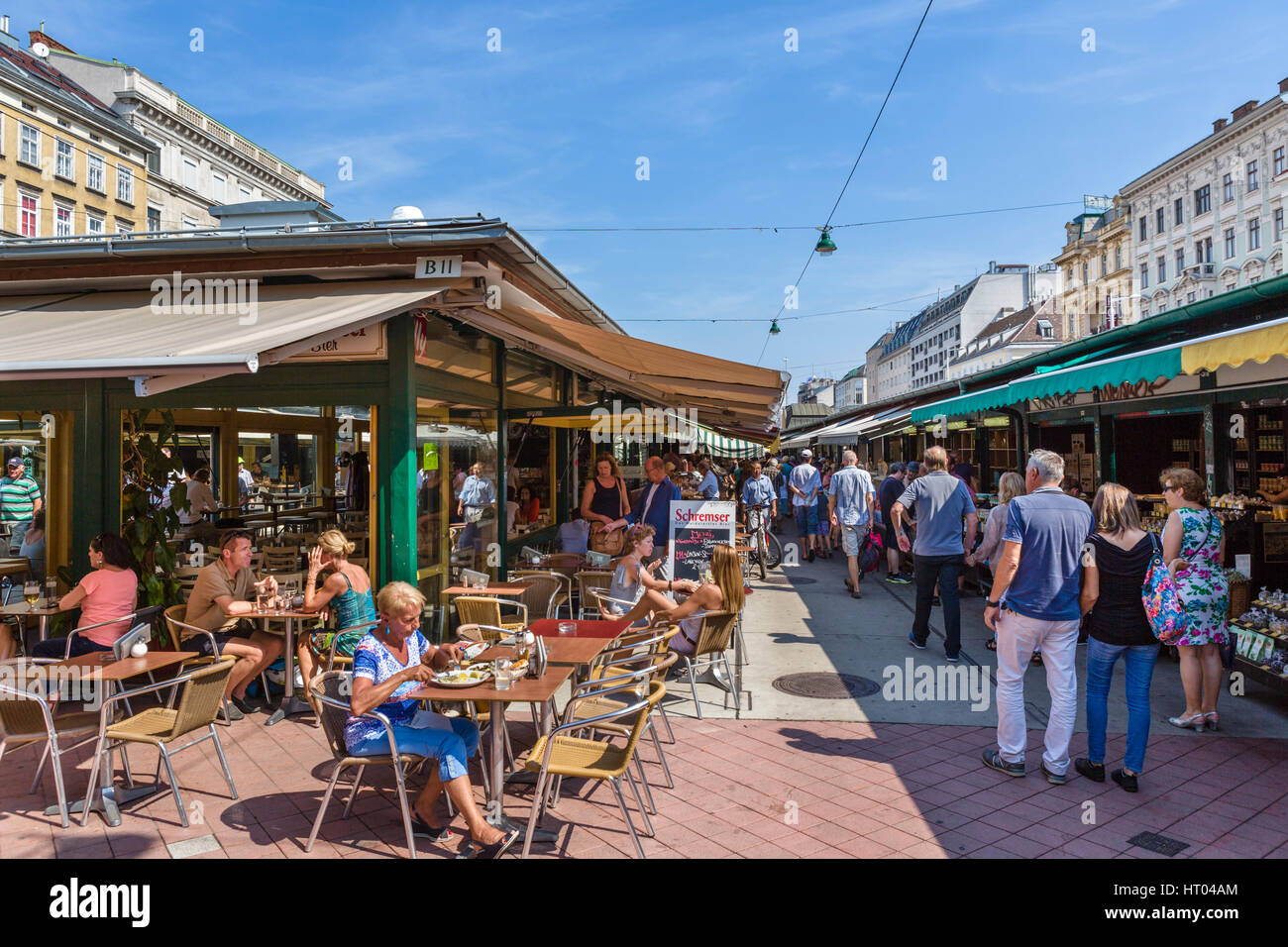 Sidewalk cafe in the Naschmarkt, Vienna, Austria Stock Photo