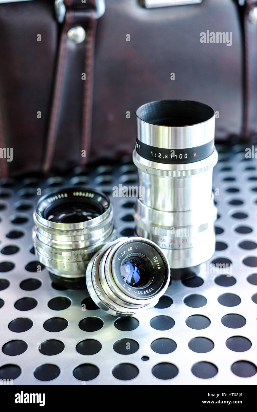 Manual lenses hi-res stock photography and images - Alamy