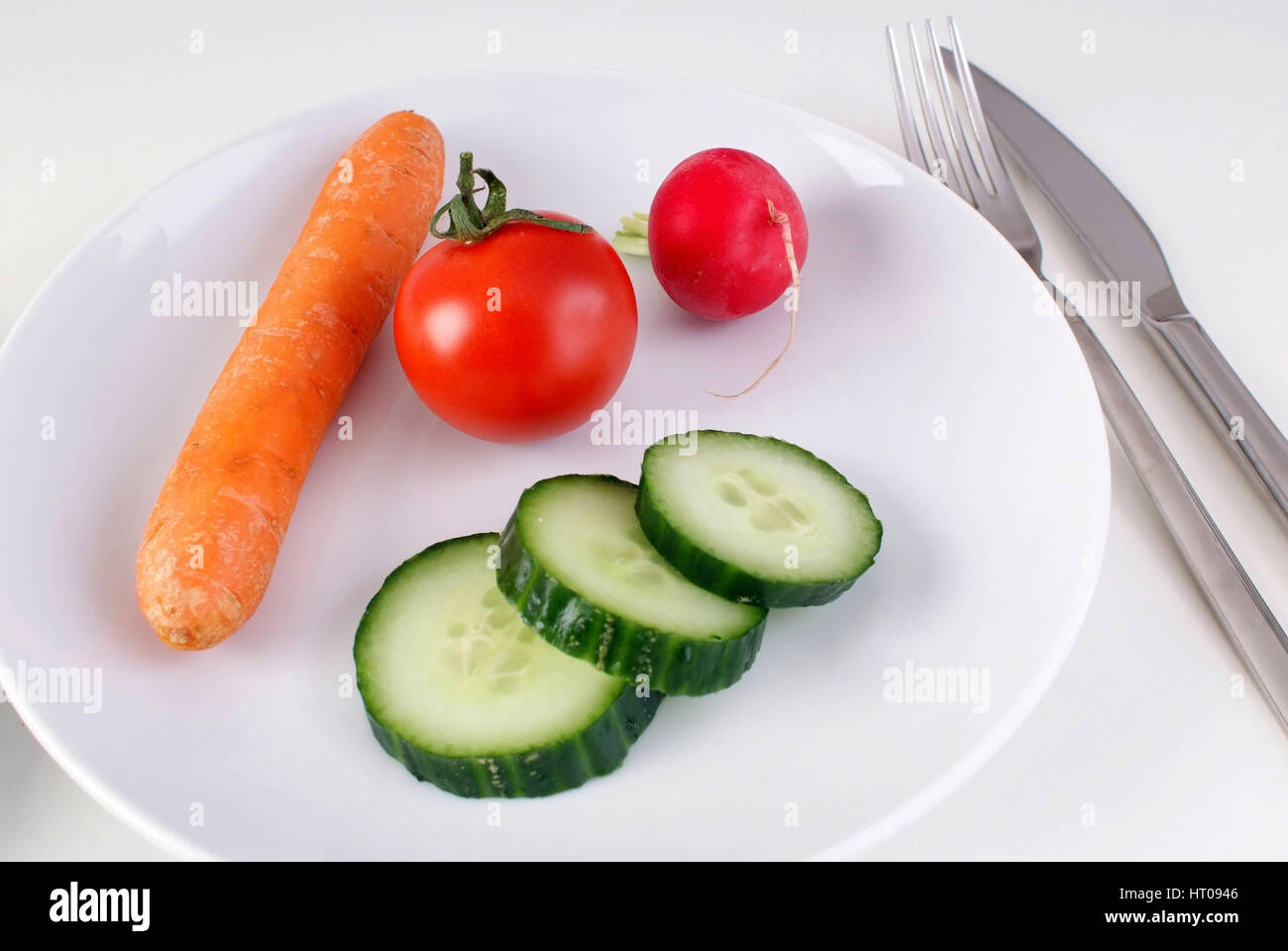 Gemueseteller, Rohkost - vegetables on dish Stock Photo - Alamy