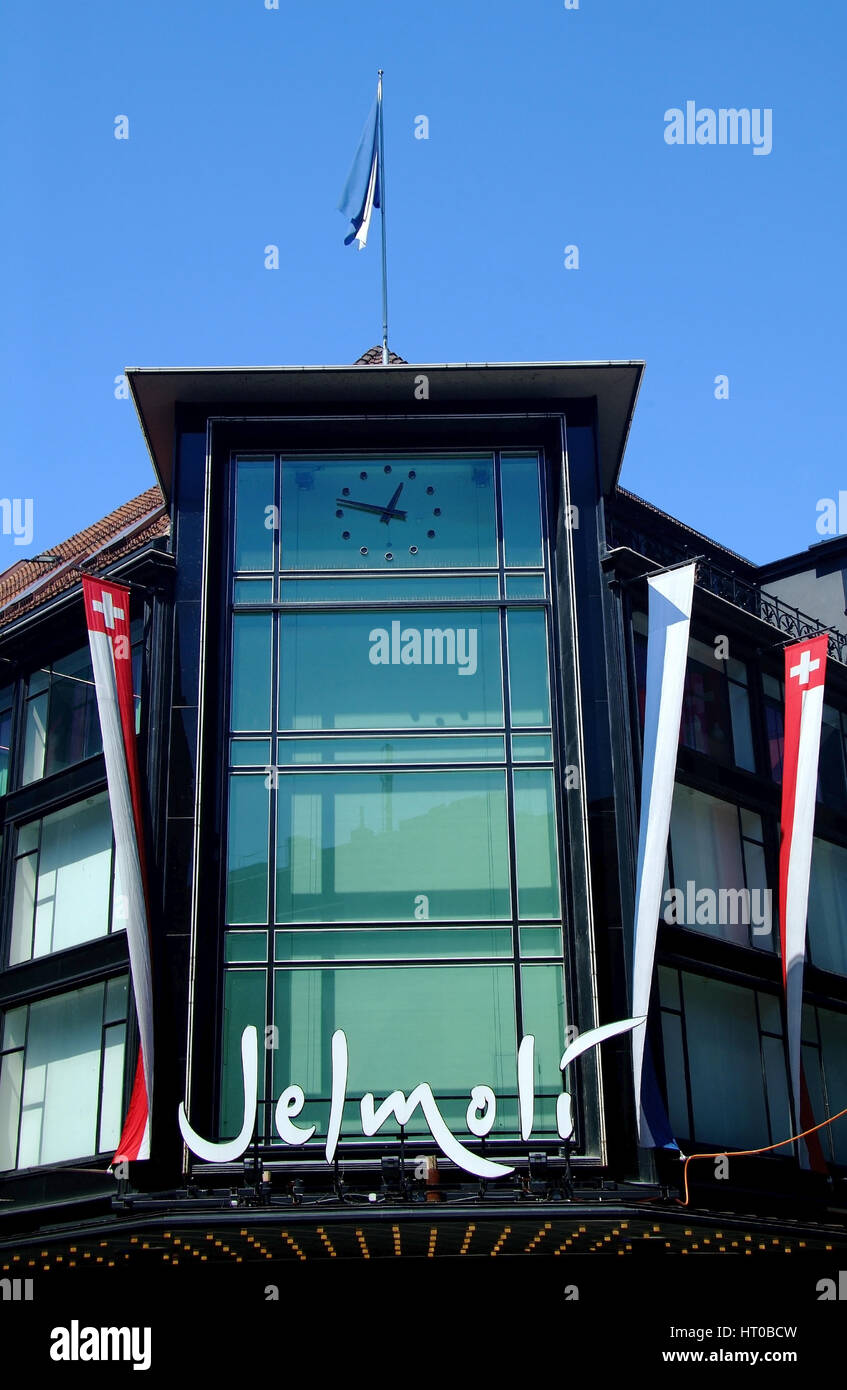 bekanntes Kaufhaus Jelmoli in Zuerich, Schweiz - Swiss department store Jelmoli in Zurich Stock Photo