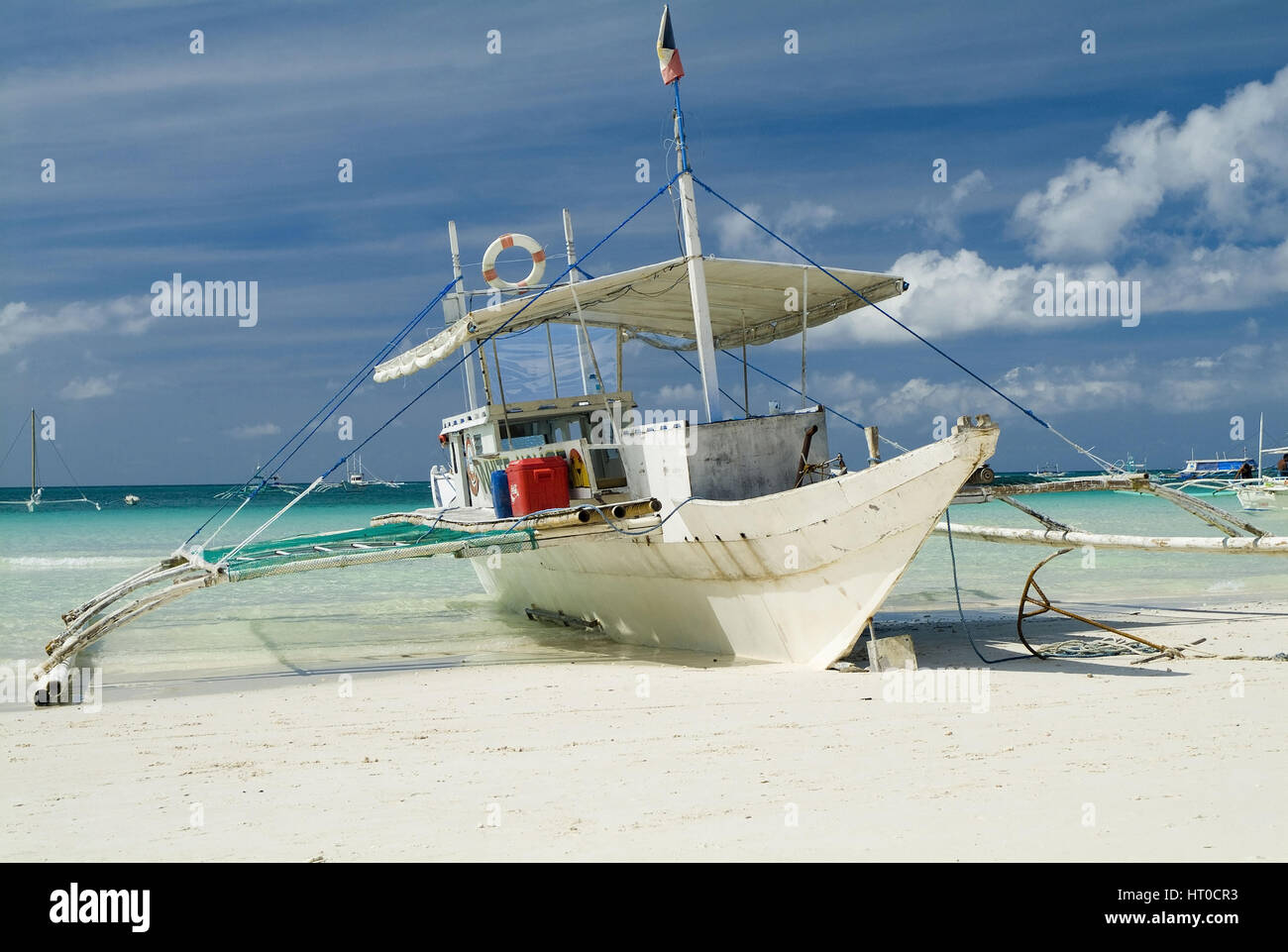 Boot am White Beach, Boracay, Philippinen - boat on White Beach, Boracay, Philippines Stock Photo